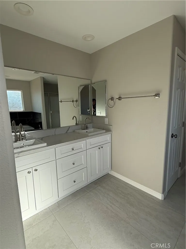 18238 Talisman Street, Hesperia, California 92345 home-pic-14