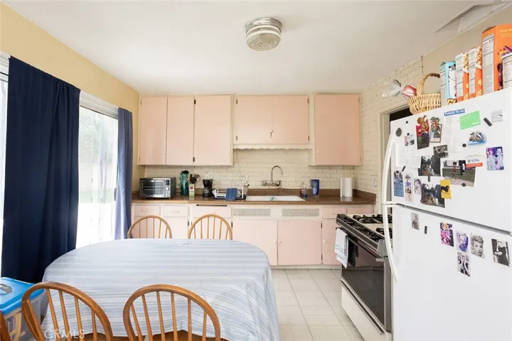 218 Muroc Place, Fullerton, California 92833