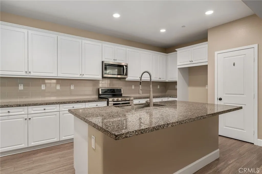 3287 E Mayacama, Ontario, California 91762 home-pic-4