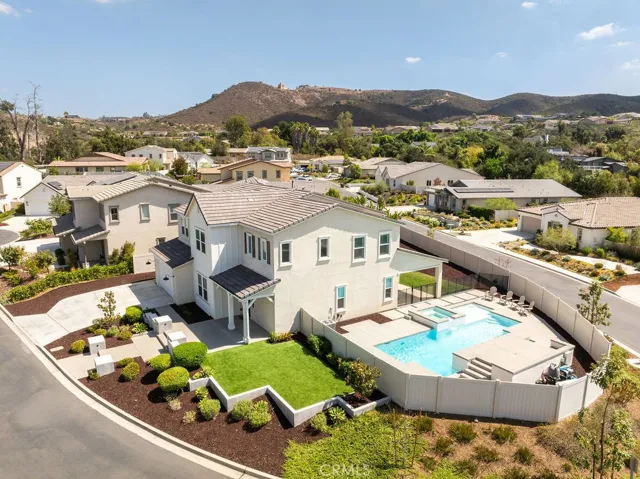 2371 Mahogany Lane, Vista, California 92084