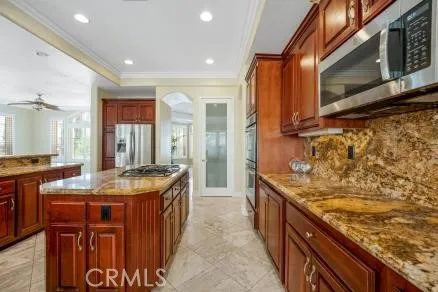 27355 Stonehenge Circle, Hemet, California 92544 home-pic-16