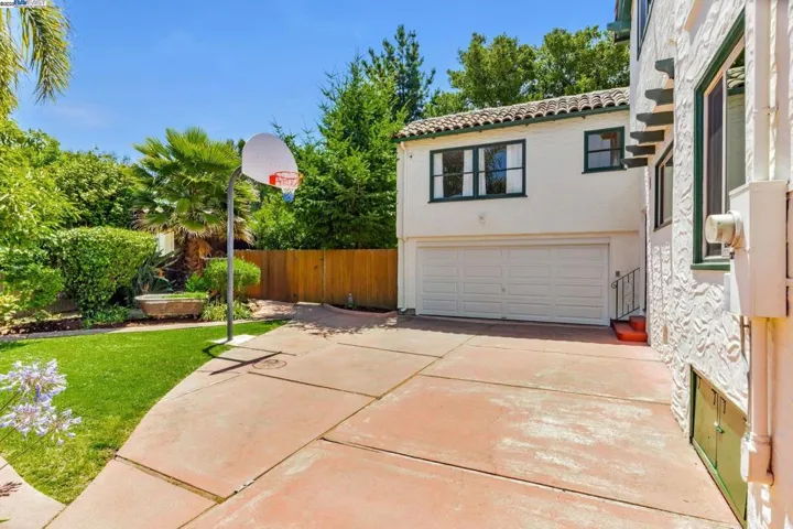 1021 Lee Ave, San Leandro, California 94577