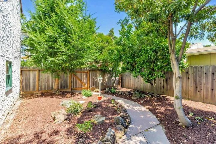 1021 Lee Ave, San Leandro, California 94577