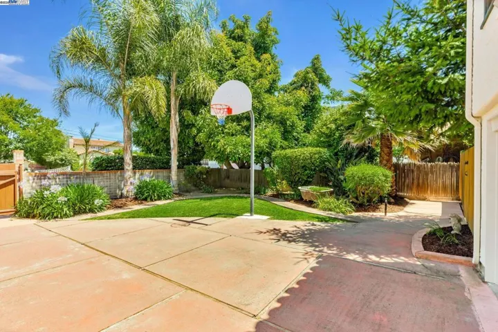 1021 Lee Ave, San Leandro, California 94577