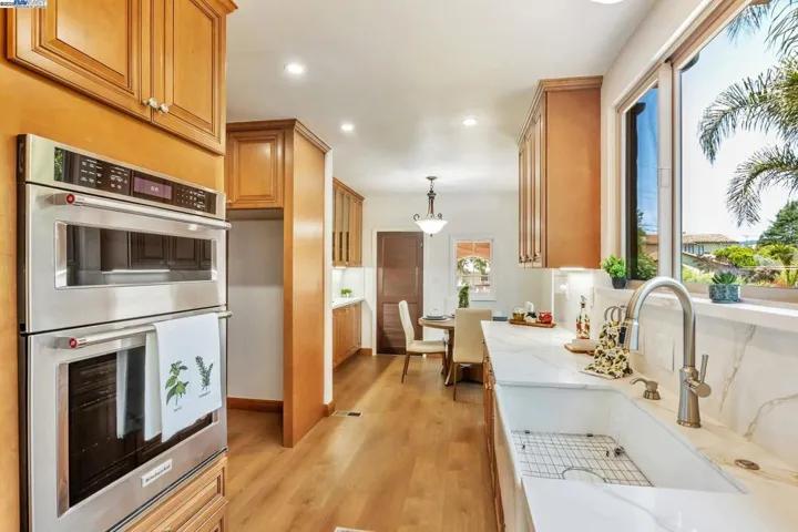 1021 Lee Ave, San Leandro, California 94577