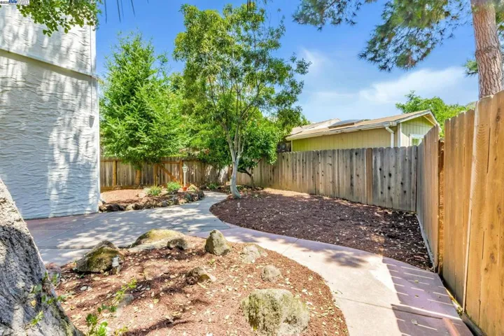 1021 Lee Ave, San Leandro, California 94577