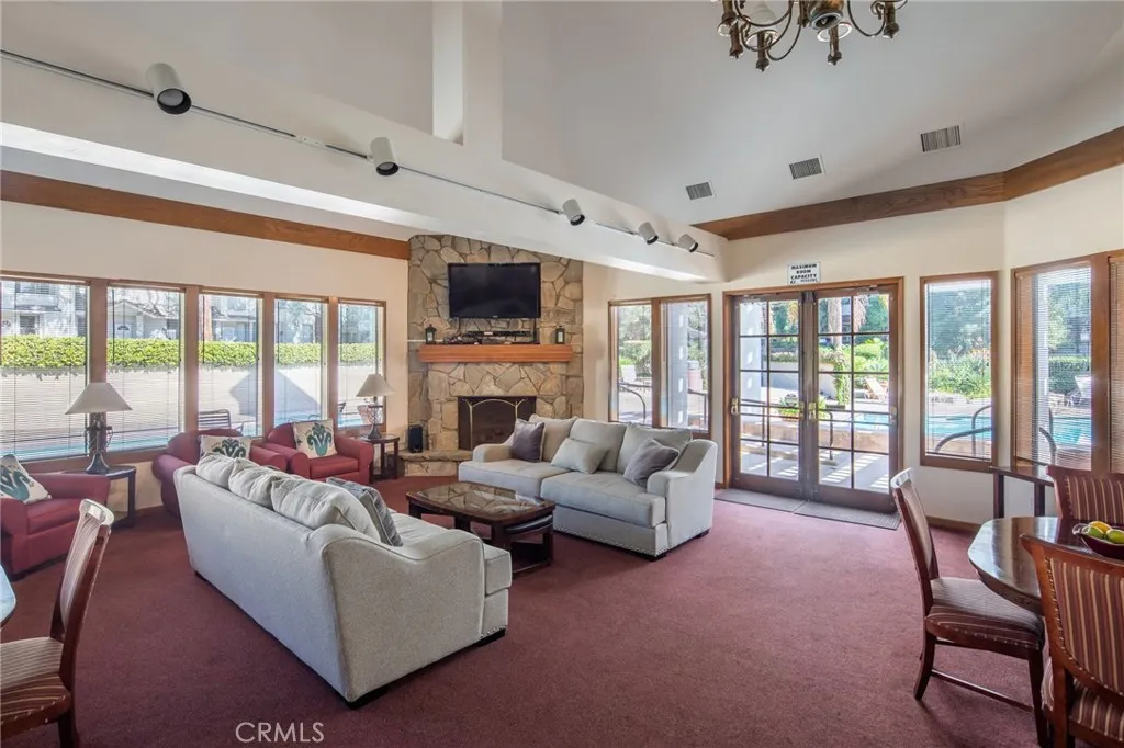 2571 Plaza Del Amo 107, Torrance, California 90503 home-pic-28