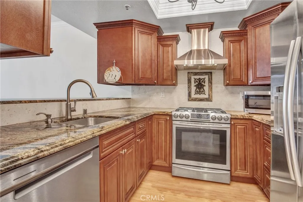 2571 Plaza Del Amo 107, Torrance, California 90503 home-pic-8