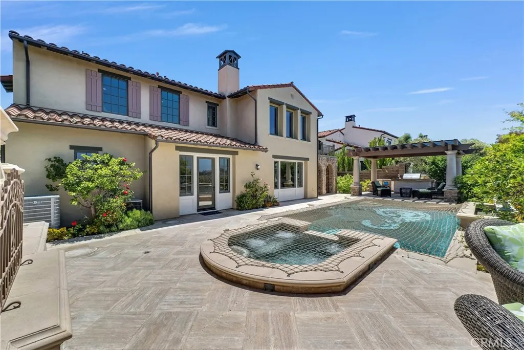 25 Village Way, Irvine, California 92603 home-pic-44