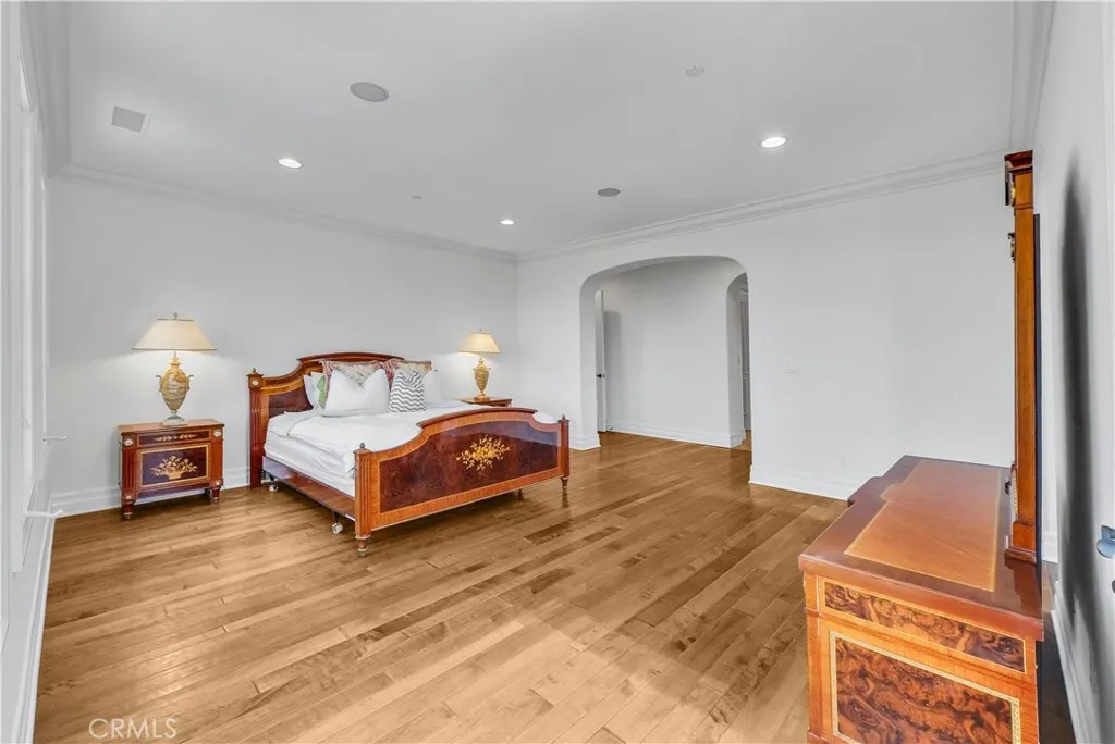 25 Village Way, Irvine, California 92603 home-pic-34