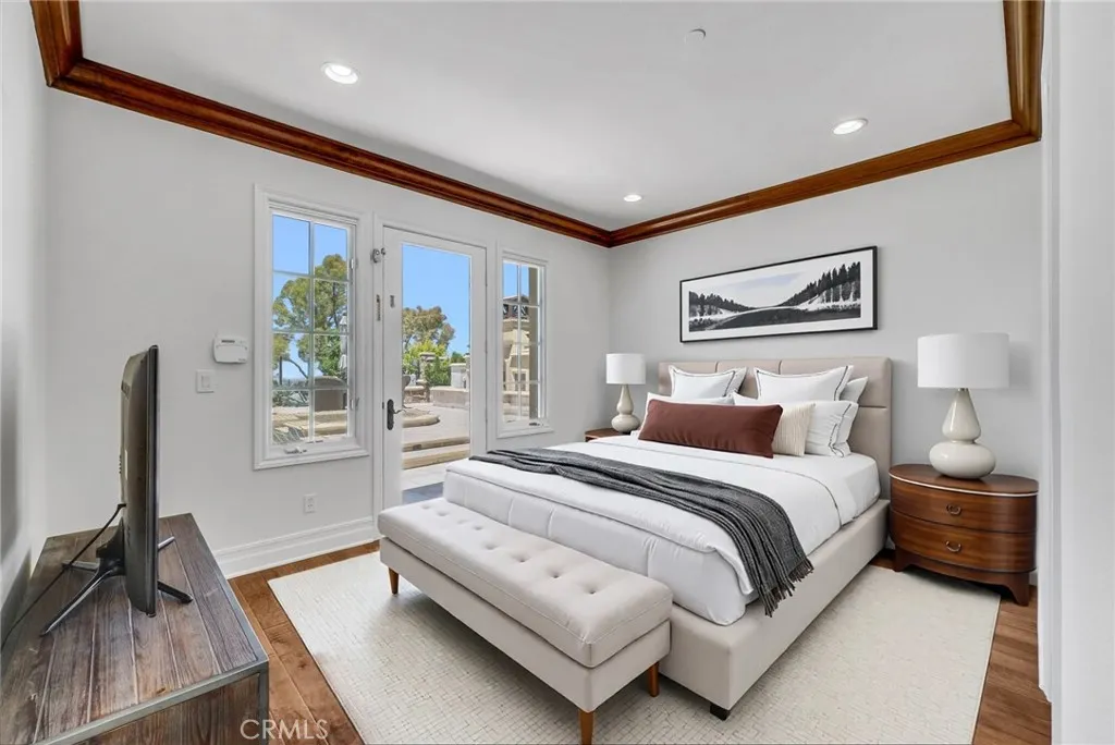 25 Village Way, Irvine, California 92603 home-pic-19