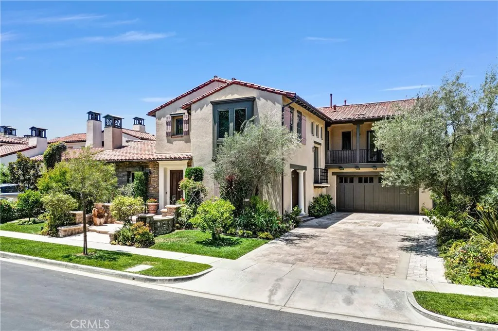 25 Village Way, Irvine, California 92603 home-pic-2