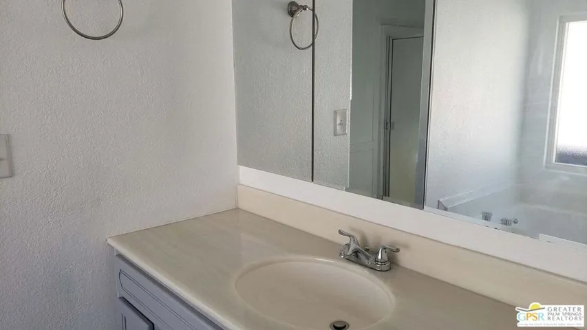 302 Avenida Andorra, Cathedral City, California 92234