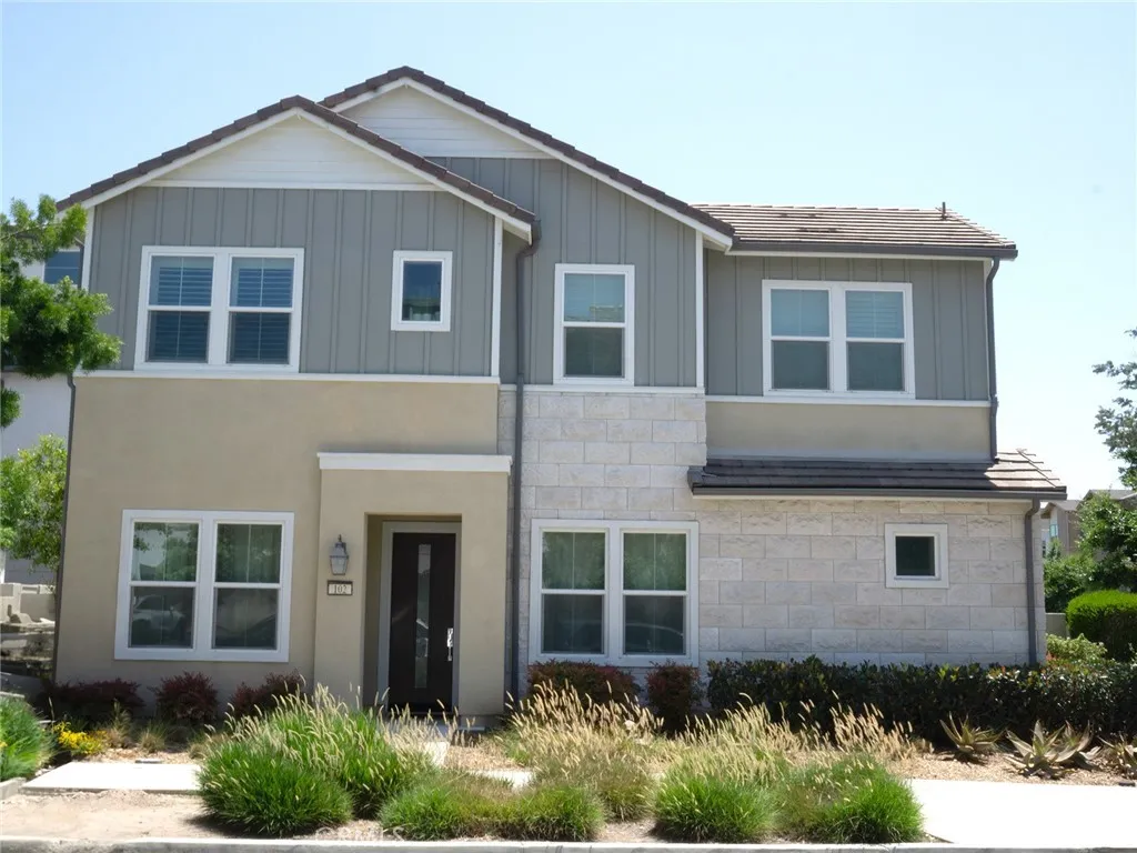 102 Sculpture, Irvine, California 92618, 3 Bedrooms Bedrooms, ,2 BathroomsBathrooms,Residential Lease,For Rent,Sculpture,OC25142954