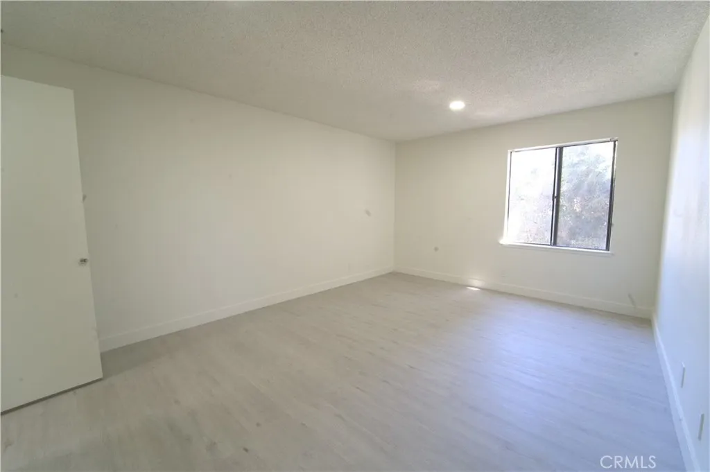 600 W Third St B211, Santa Ana, California 92701 home-pic-2