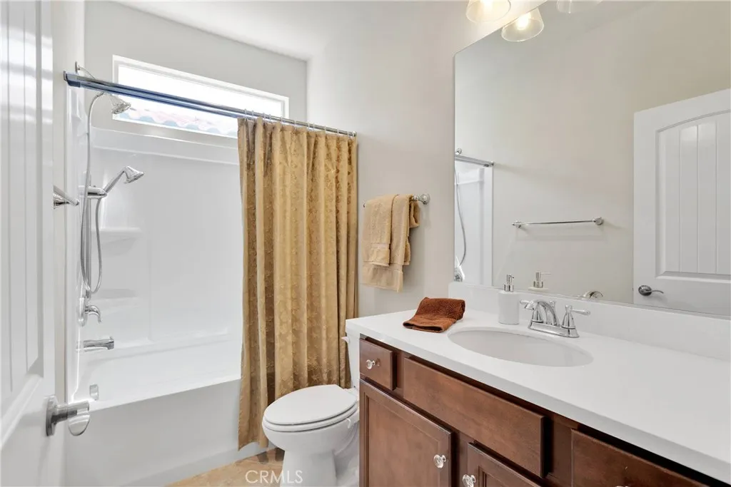 18935 Lariat Street, Apple Valley, California 92308 home-pic-27