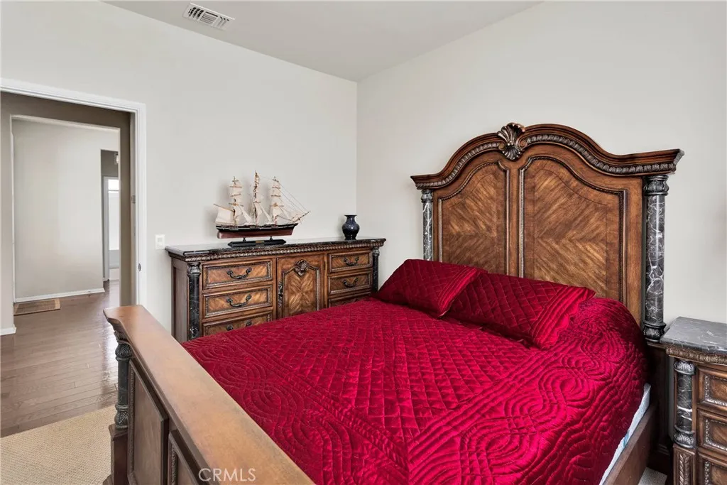 18935 Lariat Street, Apple Valley, California 92308 home-pic-30
