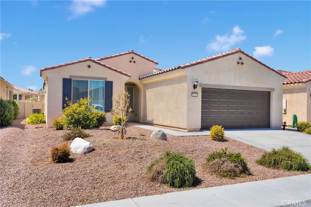 18935 Lariat Street, Apple Valley, California 92308 home-pic-3