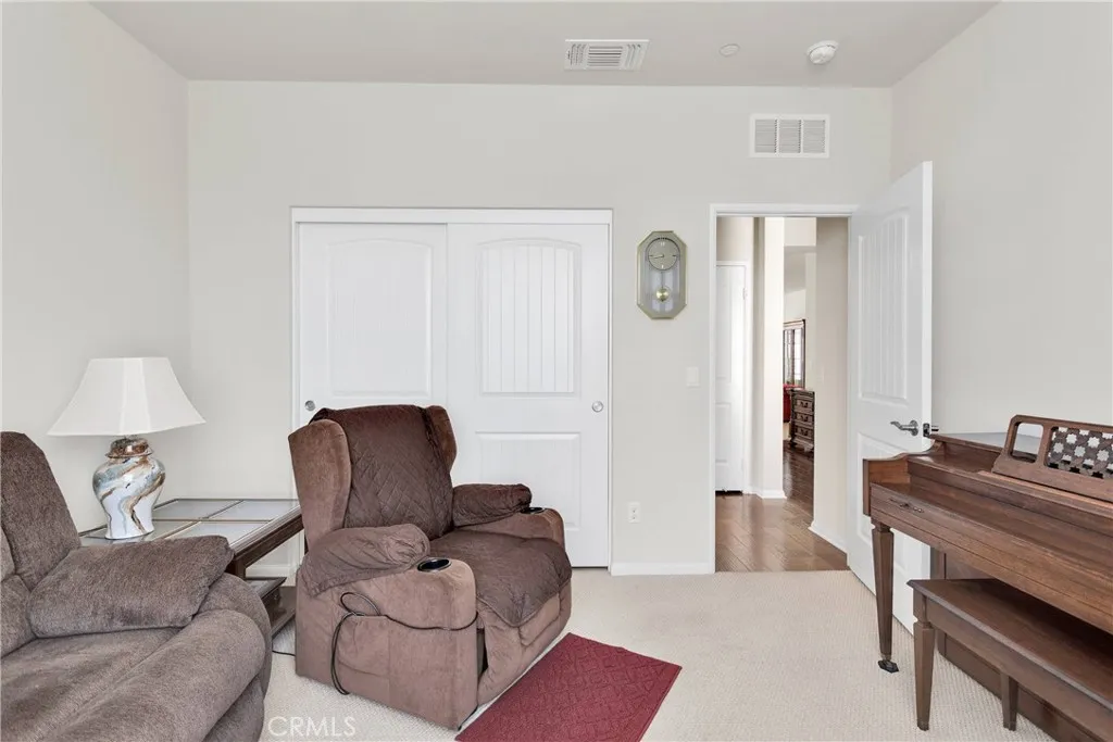 18935 Lariat Street, Apple Valley, California 92308 home-pic-26