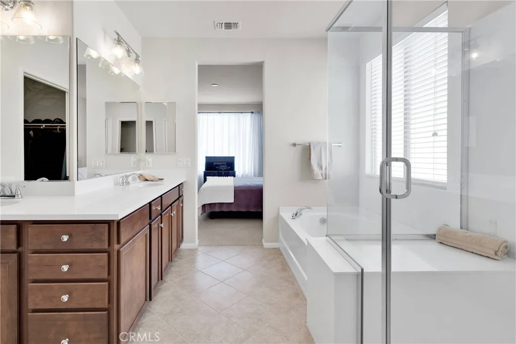 18935 Lariat Street, Apple Valley, California 92308 home-pic-23