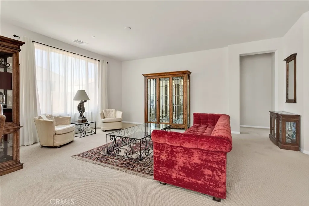 18935 Lariat Street, Apple Valley, California 92308 home-pic-14