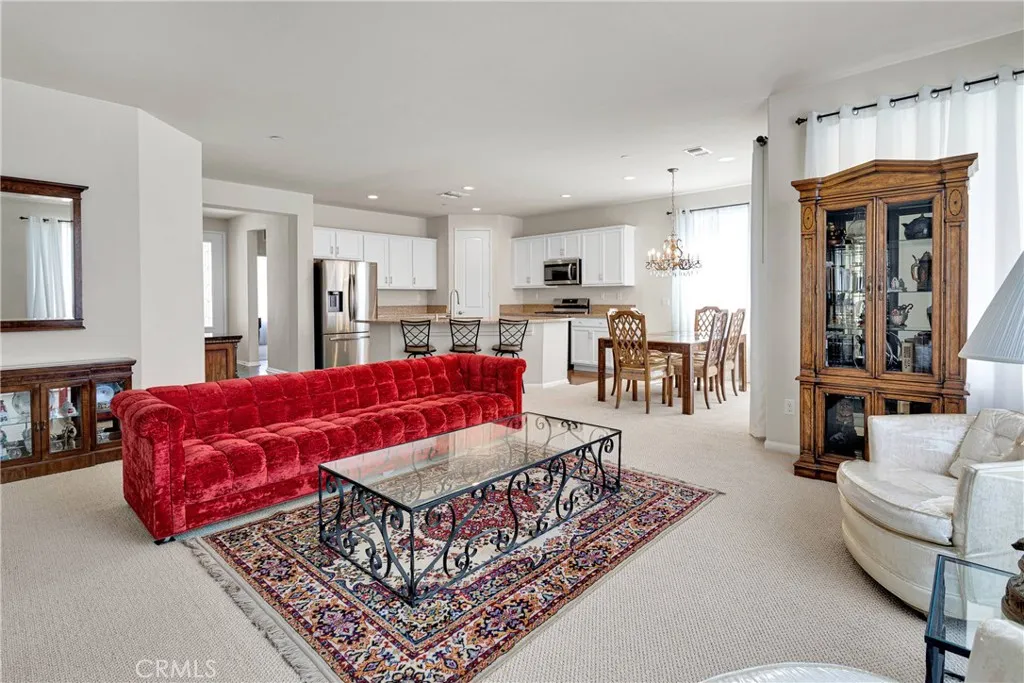18935 Lariat Street, Apple Valley, California 92308 home-pic-5