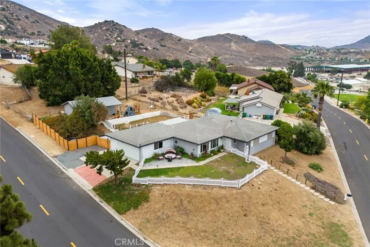 4021 Pikes Peak Drive, Norco, California 92860