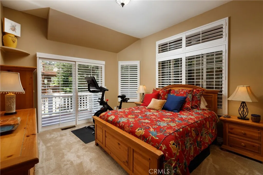 28575 Manitoba Drive, Lake Arrowhead, California 92352 home-pic-25