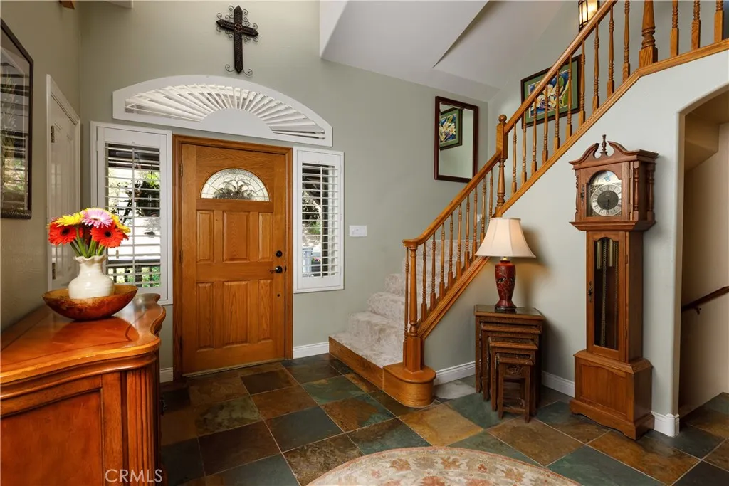 28575 Manitoba Drive, Lake Arrowhead, California 92352 home-pic-7