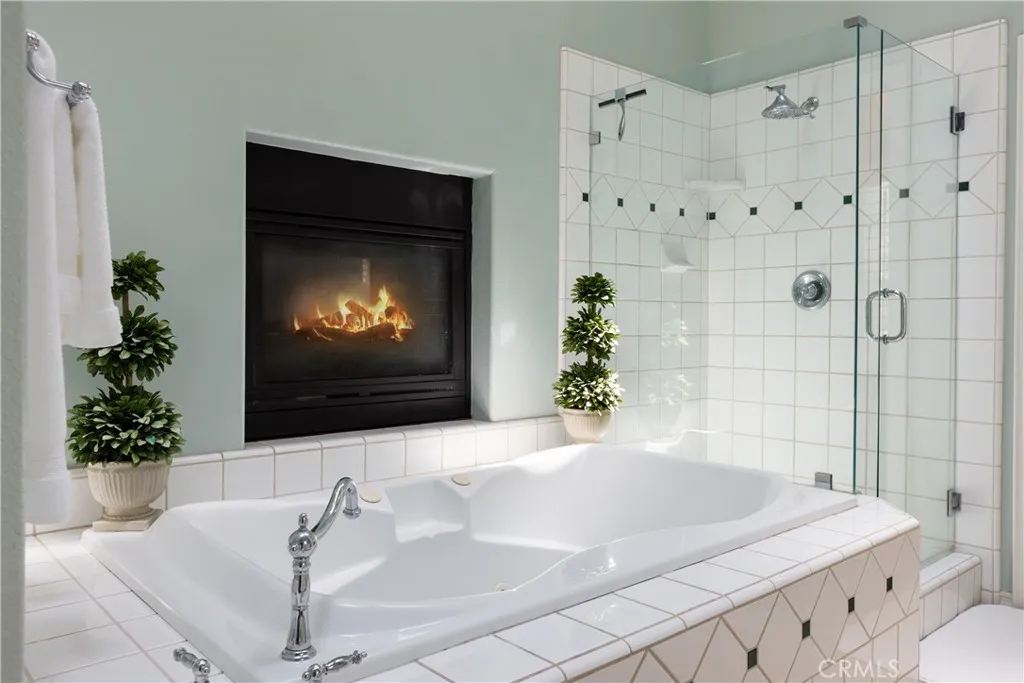 28575 Manitoba Drive, Lake Arrowhead, California 92352 home-pic-21