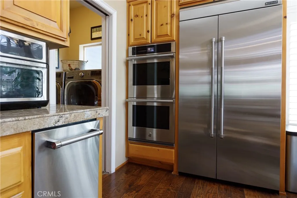 28575 Manitoba Drive, Lake Arrowhead, California 92352 home-pic-14