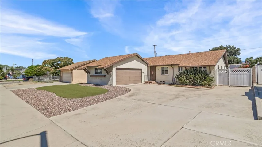907 Thomas Avenue, Redlands, California 92374