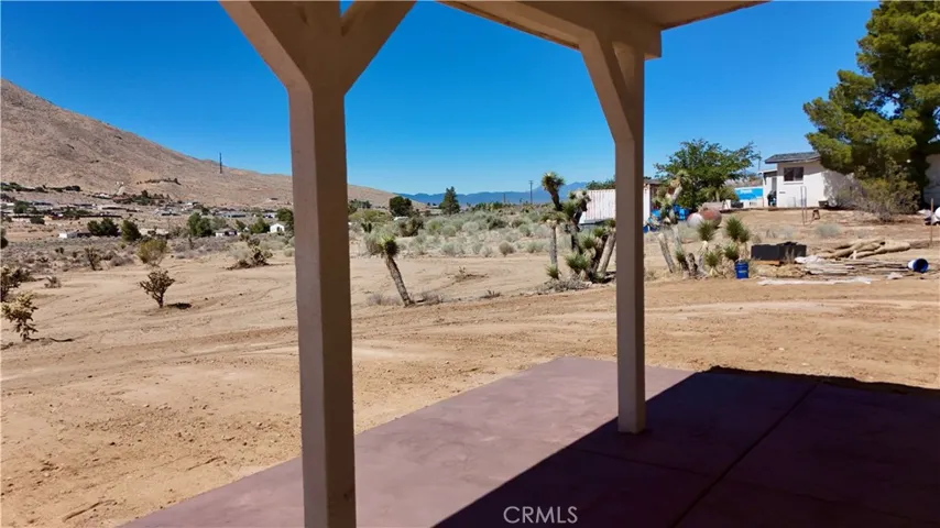 22421 Ocotillo Way, Apple Valley, California 92308