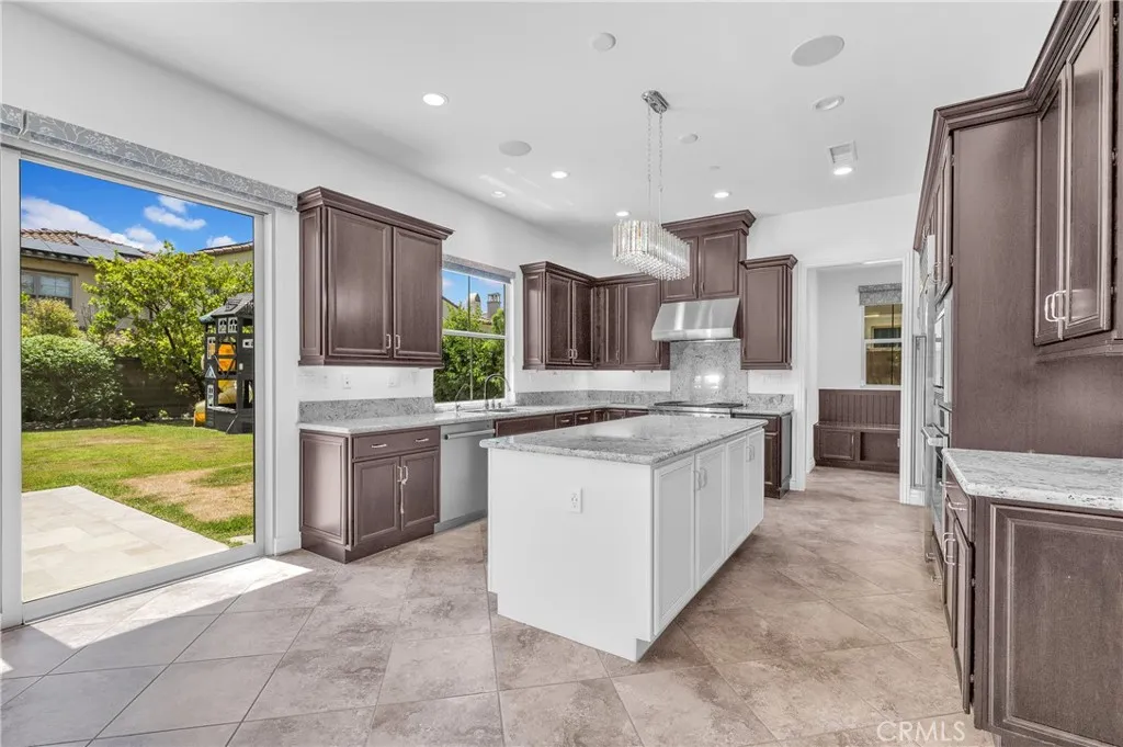 65 Rexford, Irvine, California 92620 home-pic-9