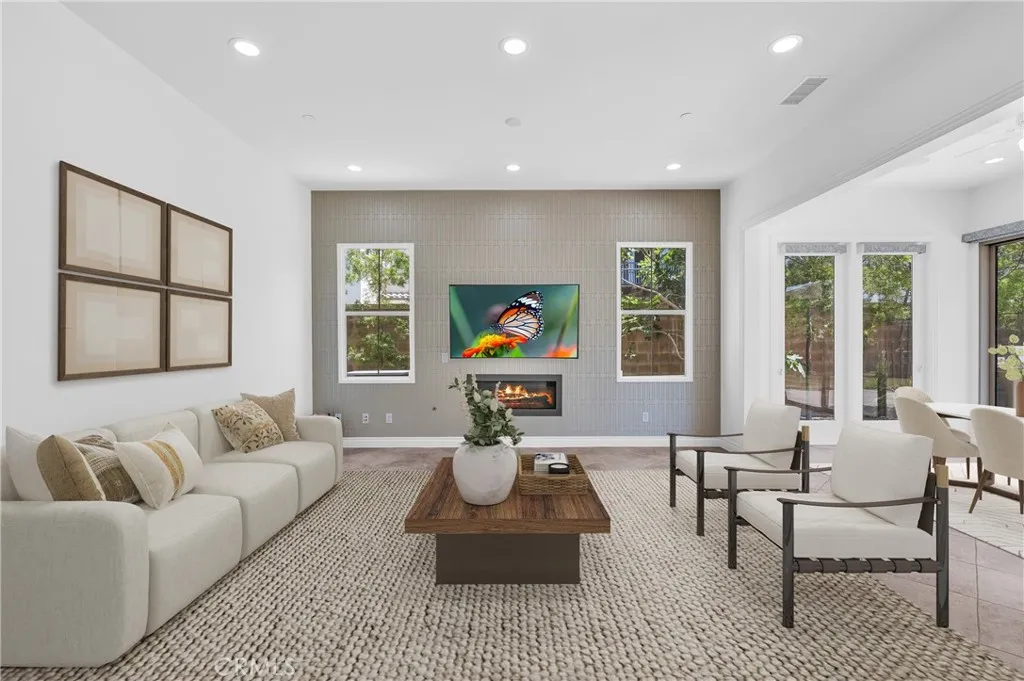 65 Rexford, Irvine, California 92620 home-pic-1