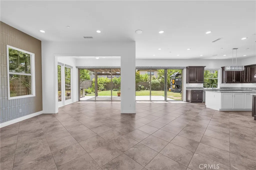 65 Rexford, Irvine, California 92620 home-pic-6