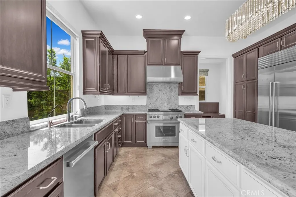 65 Rexford, Irvine, California 92620 home-pic-10