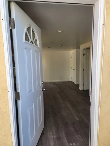 entrance of 
back unit