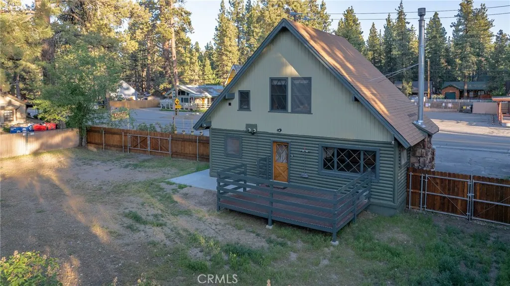 1025 W Big Bear Boulevard, Big Bear City, California 92314 home-pic-8