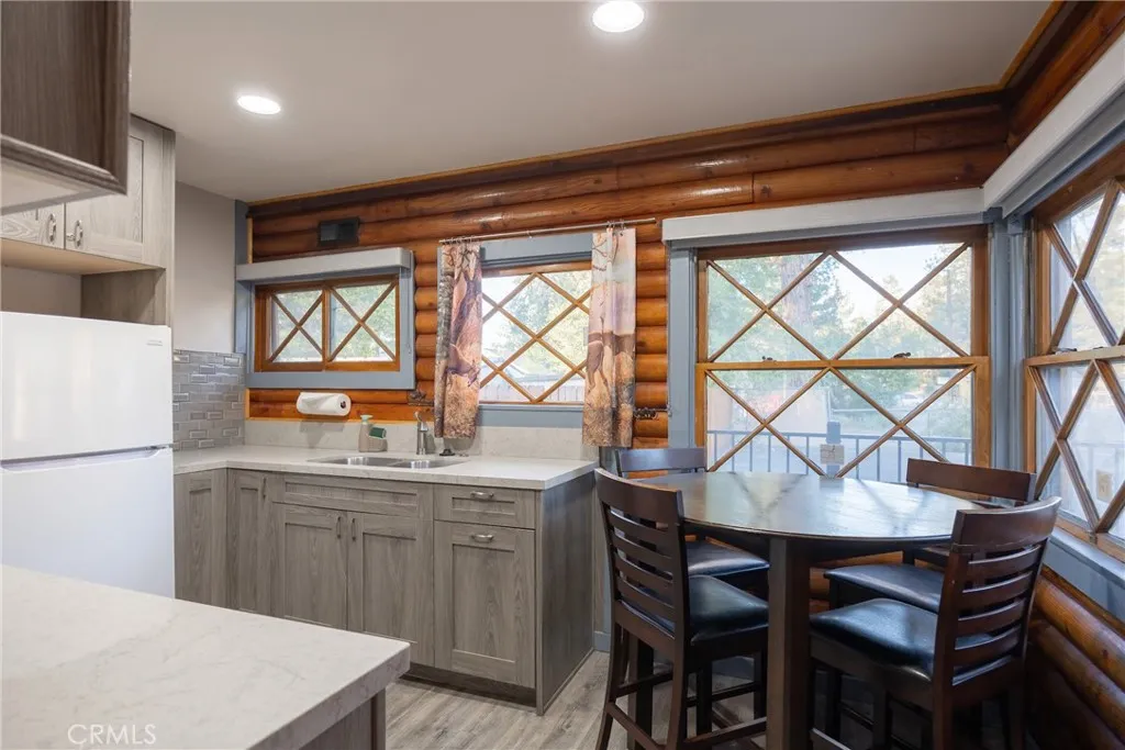 1025 W Big Bear Boulevard, Big Bear City, California 92314 home-pic-22