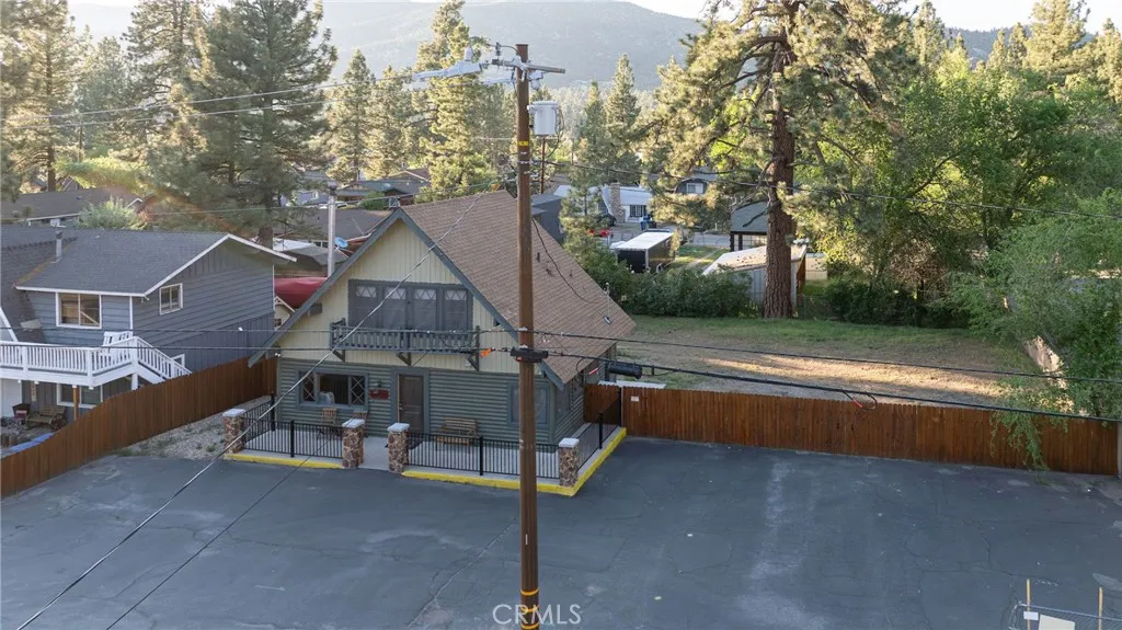 1025 W Big Bear Boulevard, Big Bear City, California 92314 home-pic-1