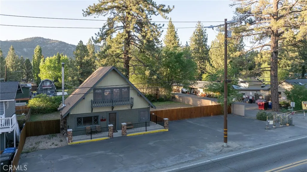 1025 W Big Bear Boulevard, Big Bear City, California 92314 home-pic-0