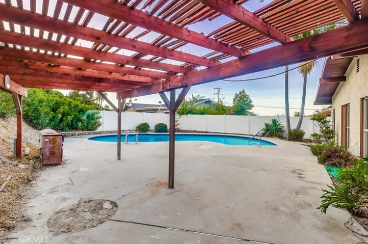27909 Alaflora Drive, Rancho Palos Verdes, California 90275
