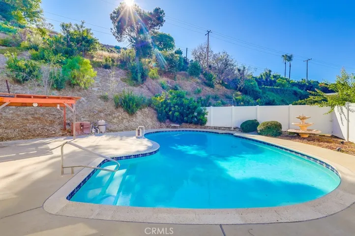 27909 Alaflora Drive, Rancho Palos Verdes, California 90275