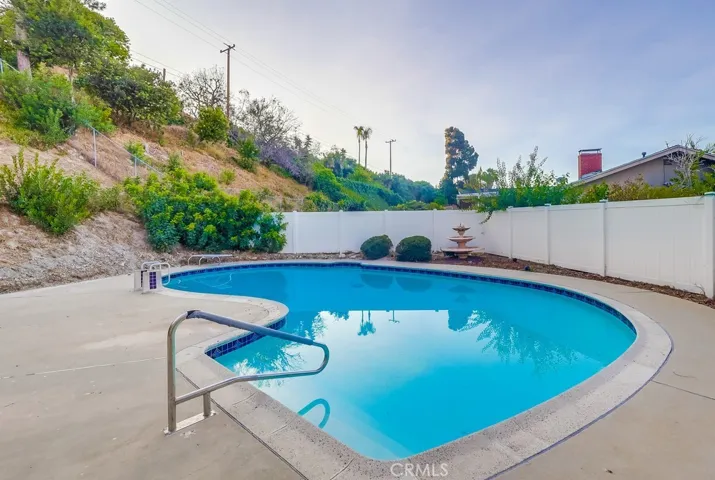 27909 Alaflora Drive, Rancho Palos Verdes, California 90275