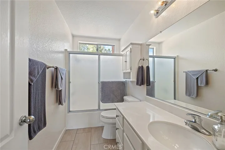 11361 Foxglove Lane, Corona, California 92878