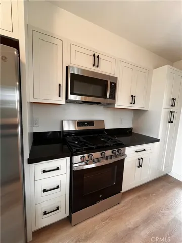 31863 8th Avenue 2, Laguna Beach, California 92651