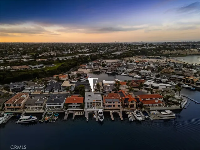 323 Morning Star Lane, Newport Beach, California 92660