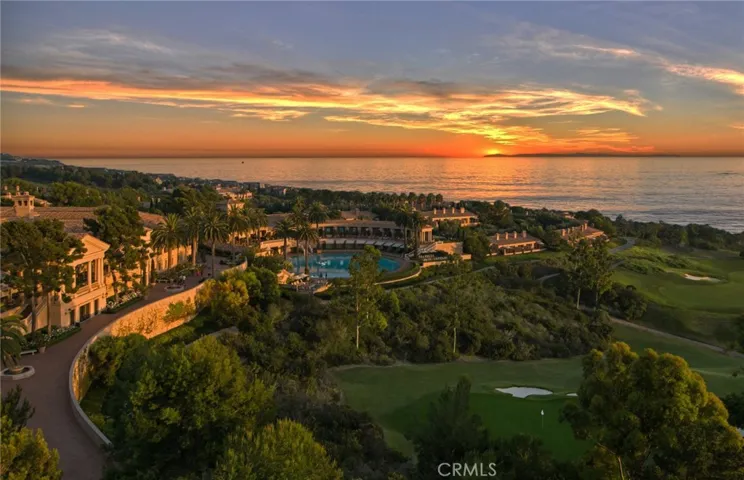 Pelican Hill Resort(Colosseum) & Golf Course is minutes away.