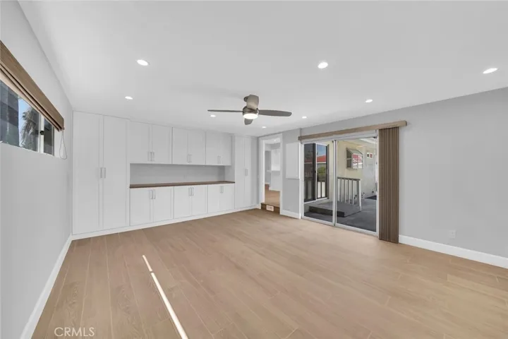 Family Room With Lots Of Built Ins.